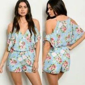 NWT Spicewear Cold Shoulder Floral Deep V Romper Blue Small